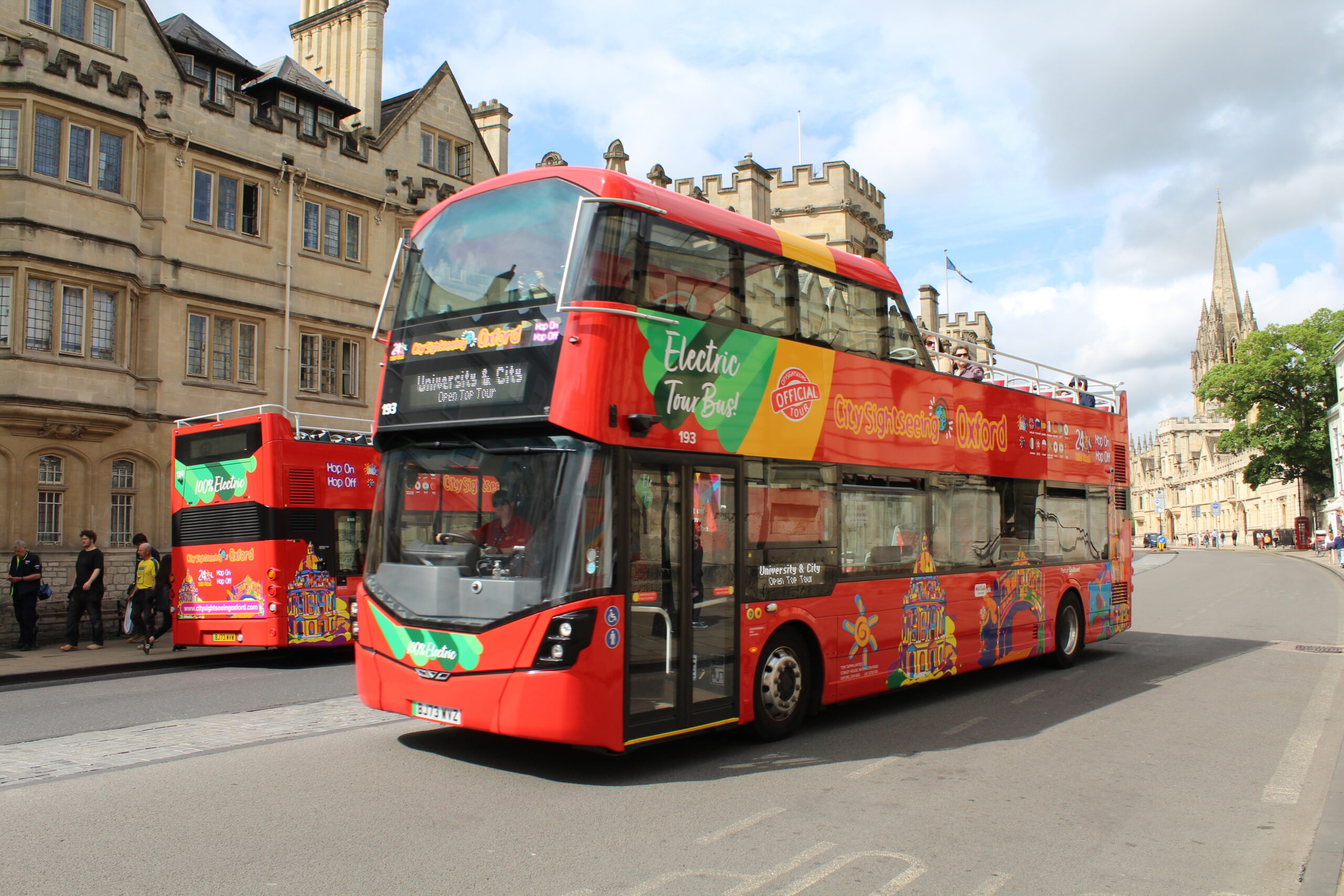 A City Sightseeing Oxford open-top tour bus